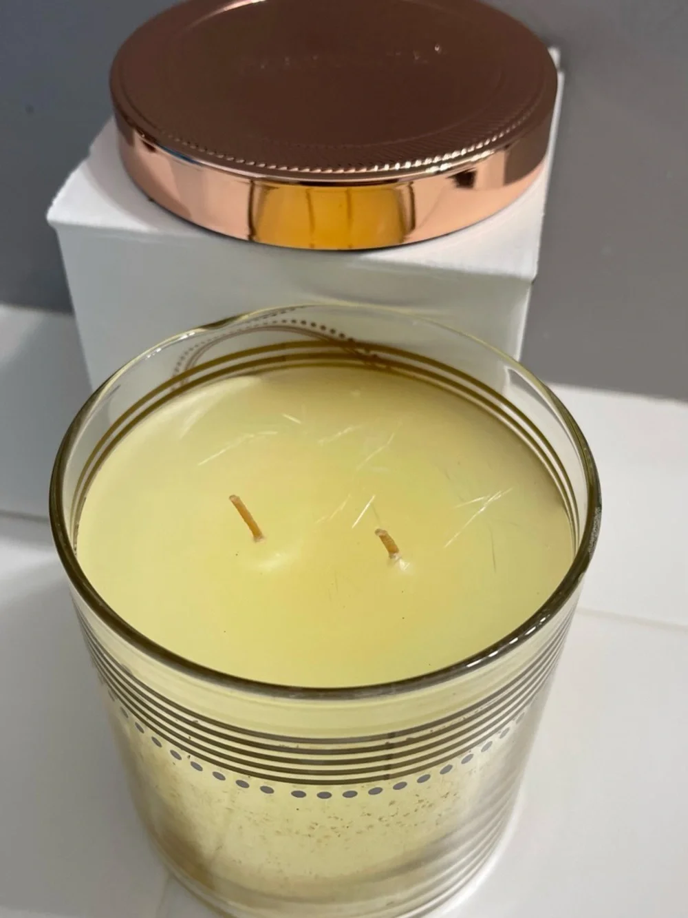 NEW IN BOX PartyLite Glolite 2-Wick Woodland Hideaway Scented Jar Candle - Picture 2 of 4